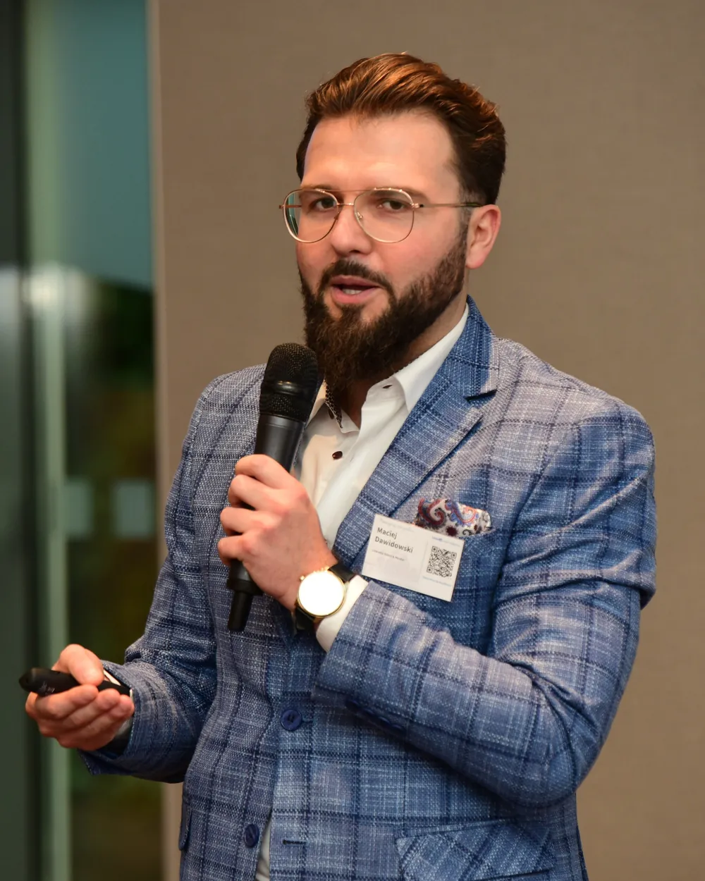 Maciej Dawidowski podczas szkolenia z LinkedIna i social sellingu
